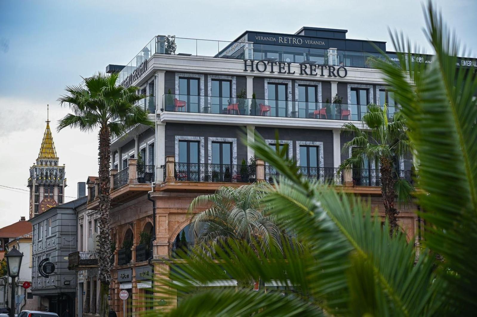 Hotel Retro Batumi Bagian luar foto
